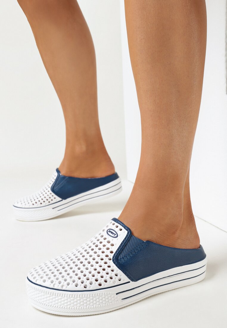 Papuci Alb cu bleumarin