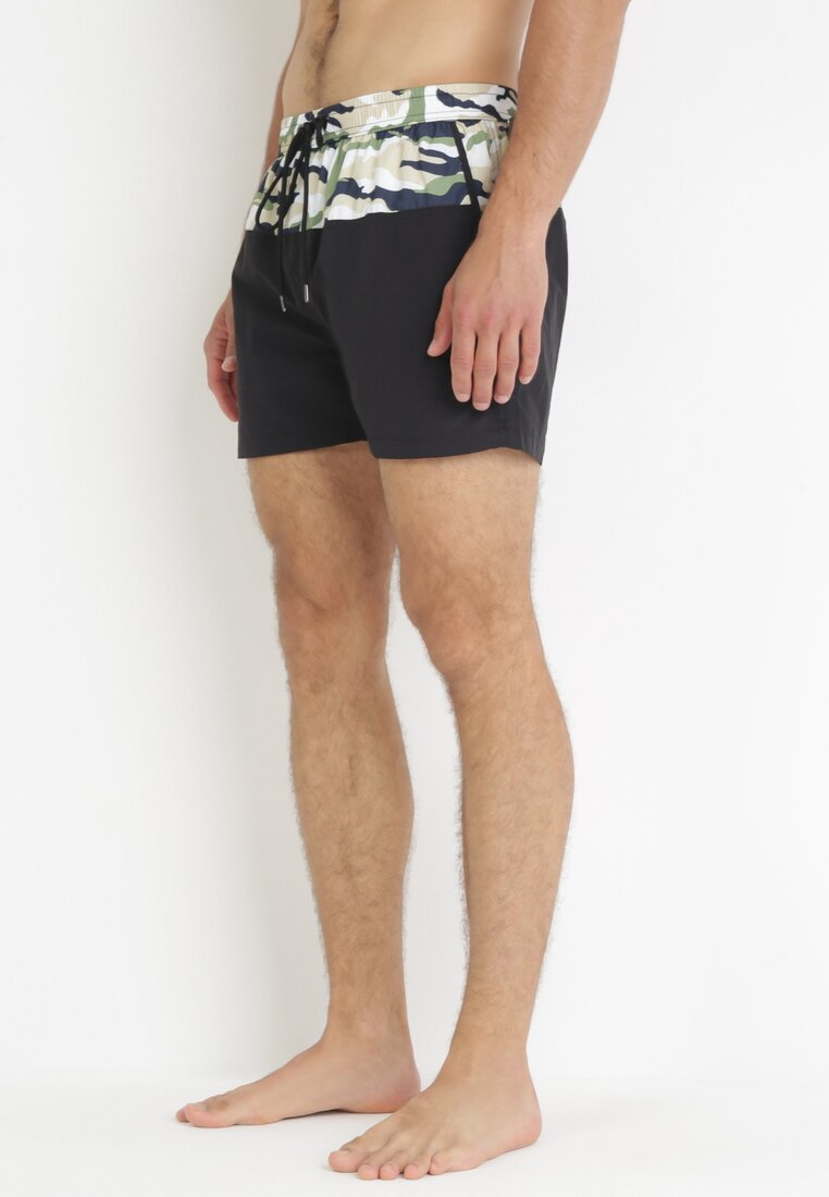 Pantaloni scurți Negri