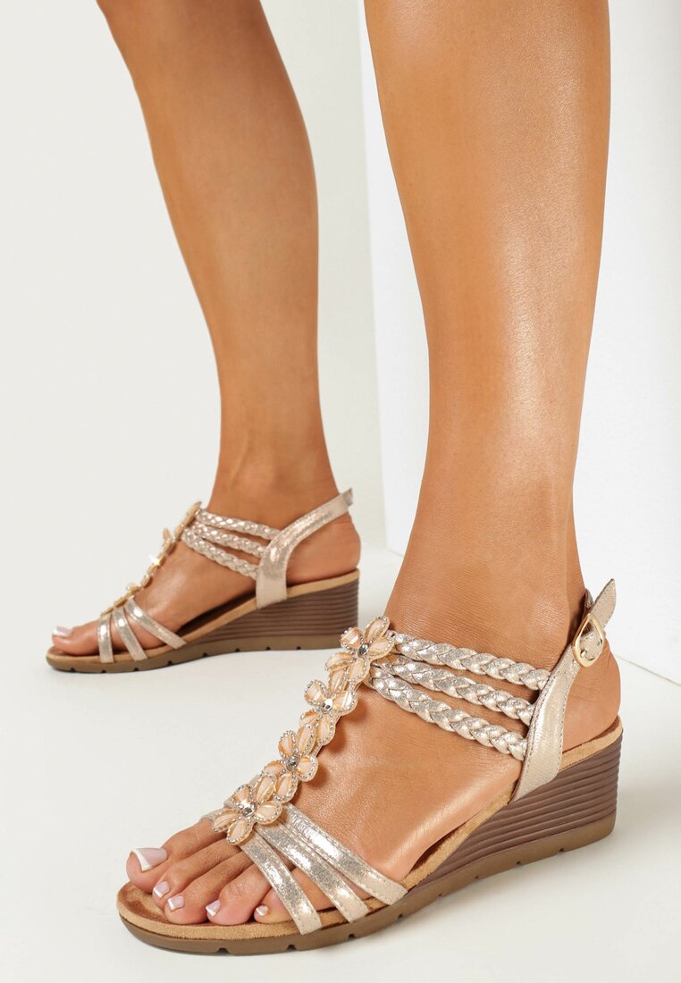 Sandale Culoarea șampaniei