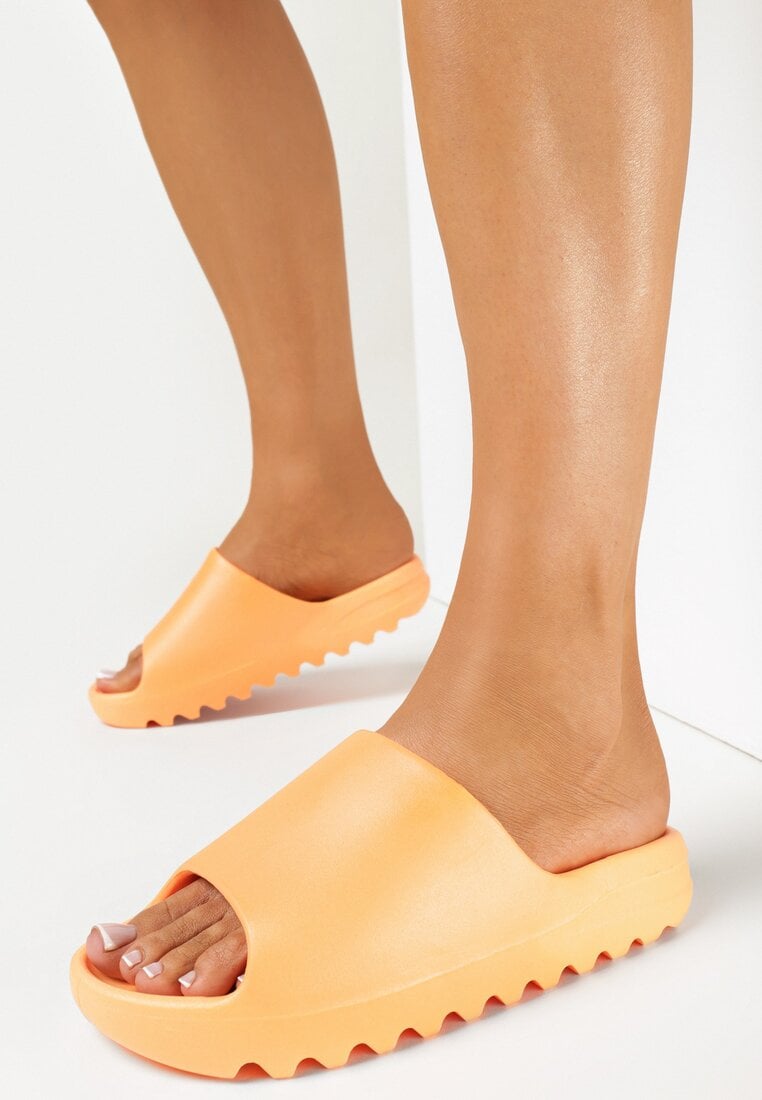 Papuci Portocalii