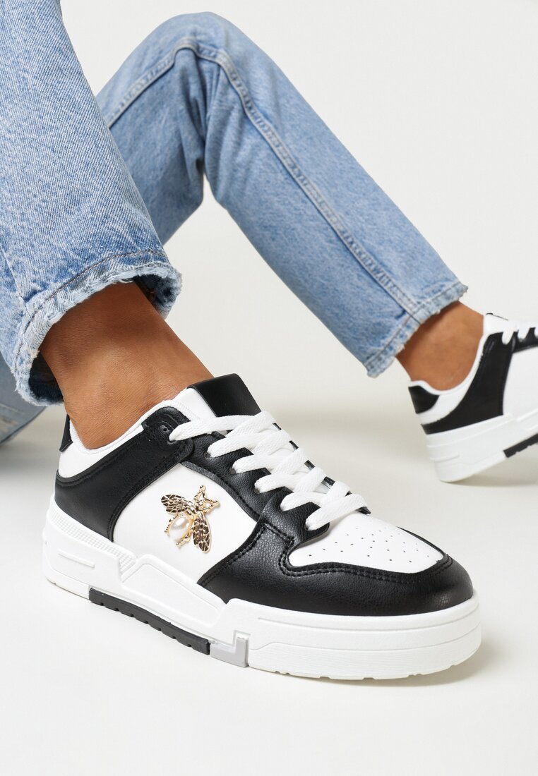 Adidași Negri cu aplicație bijuterie în formă de insectă Sonaria