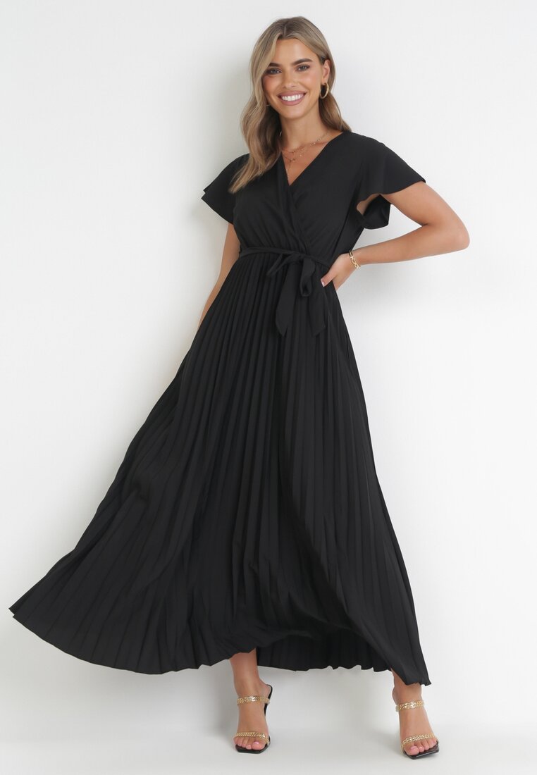 Rochie Neagră Elegantă Maxi cu Pliuri, Decolteu Petrecut și Legătură Thessi