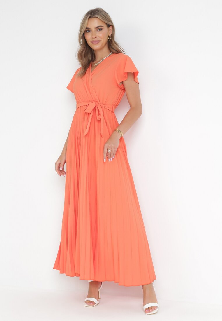 Rochie Elegantă Maxi Portocalie cu Pliuri, cu Decolteu Petrecut și Legătură Thessi