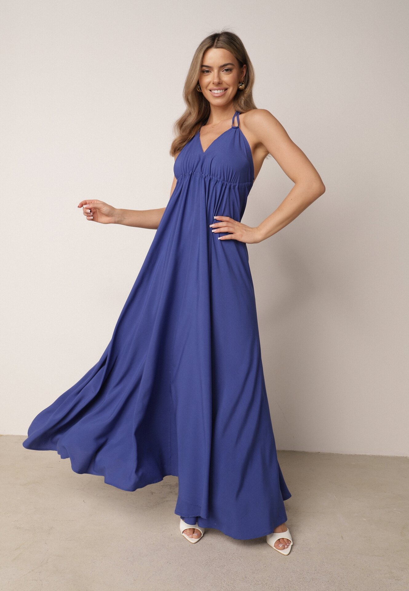 Rochie Bleumarin Evazată Maxi cu Legătură la Gât Cathenia