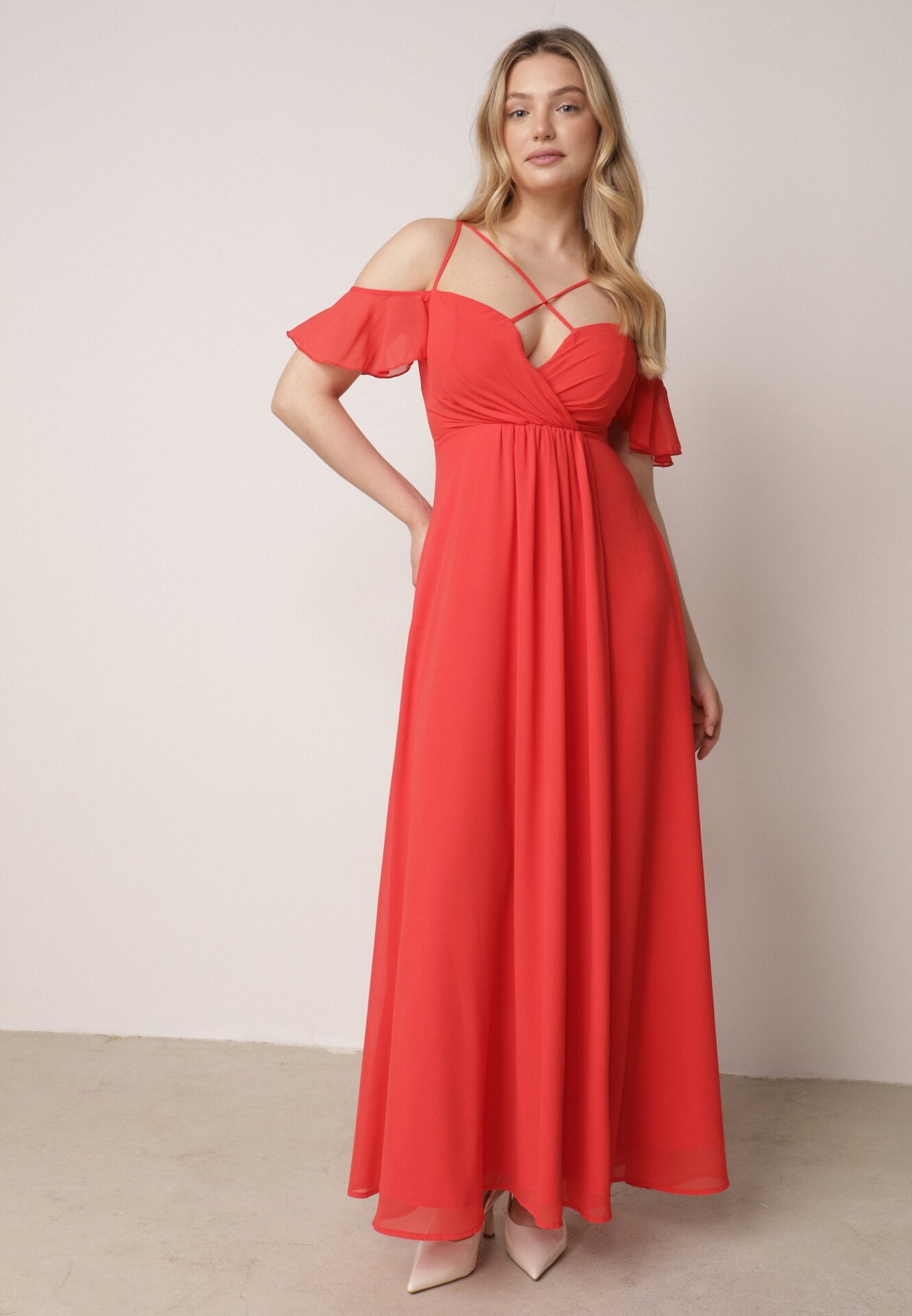 Rochie Maxi Roșie cu croială evazată pe bretele subțiri încrucișate Hendina