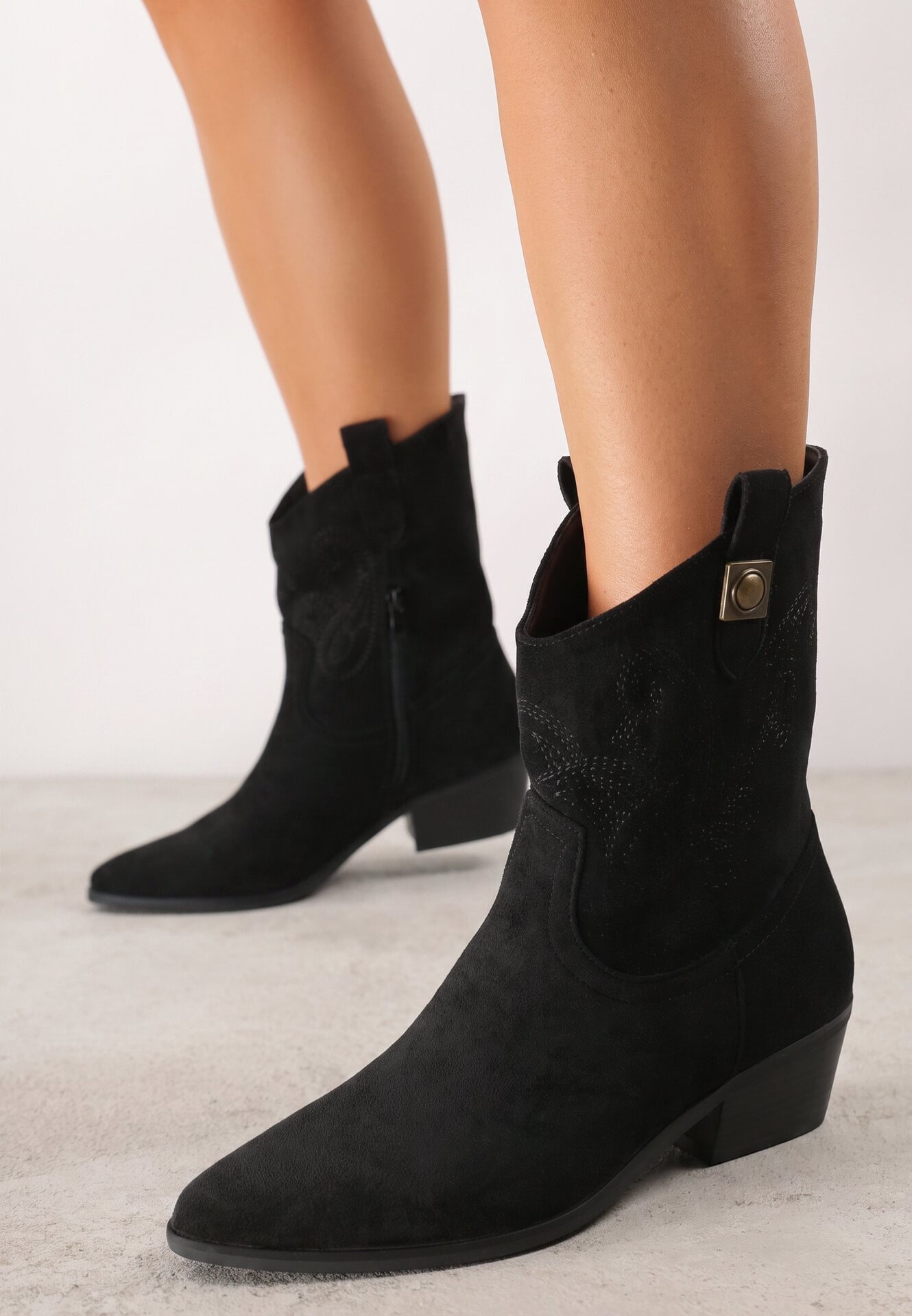 Botine Negre