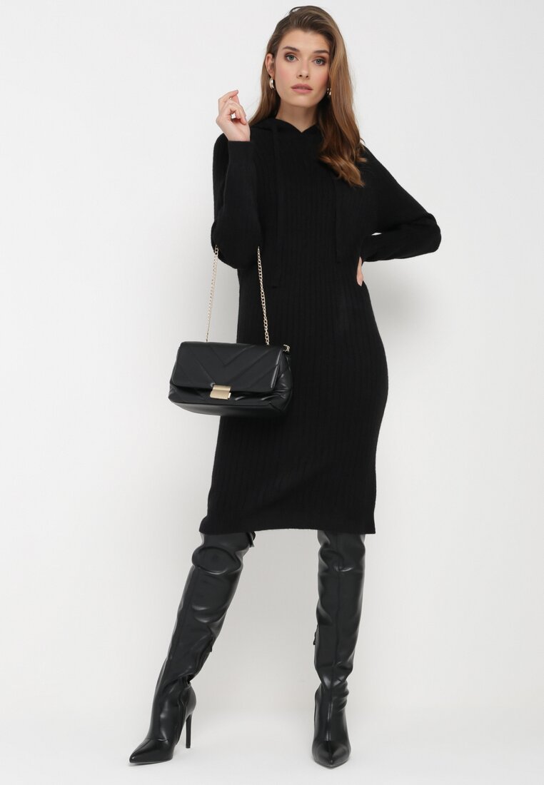 Rochie Neagră Din lână cu glugă cu dungi Tyrwe