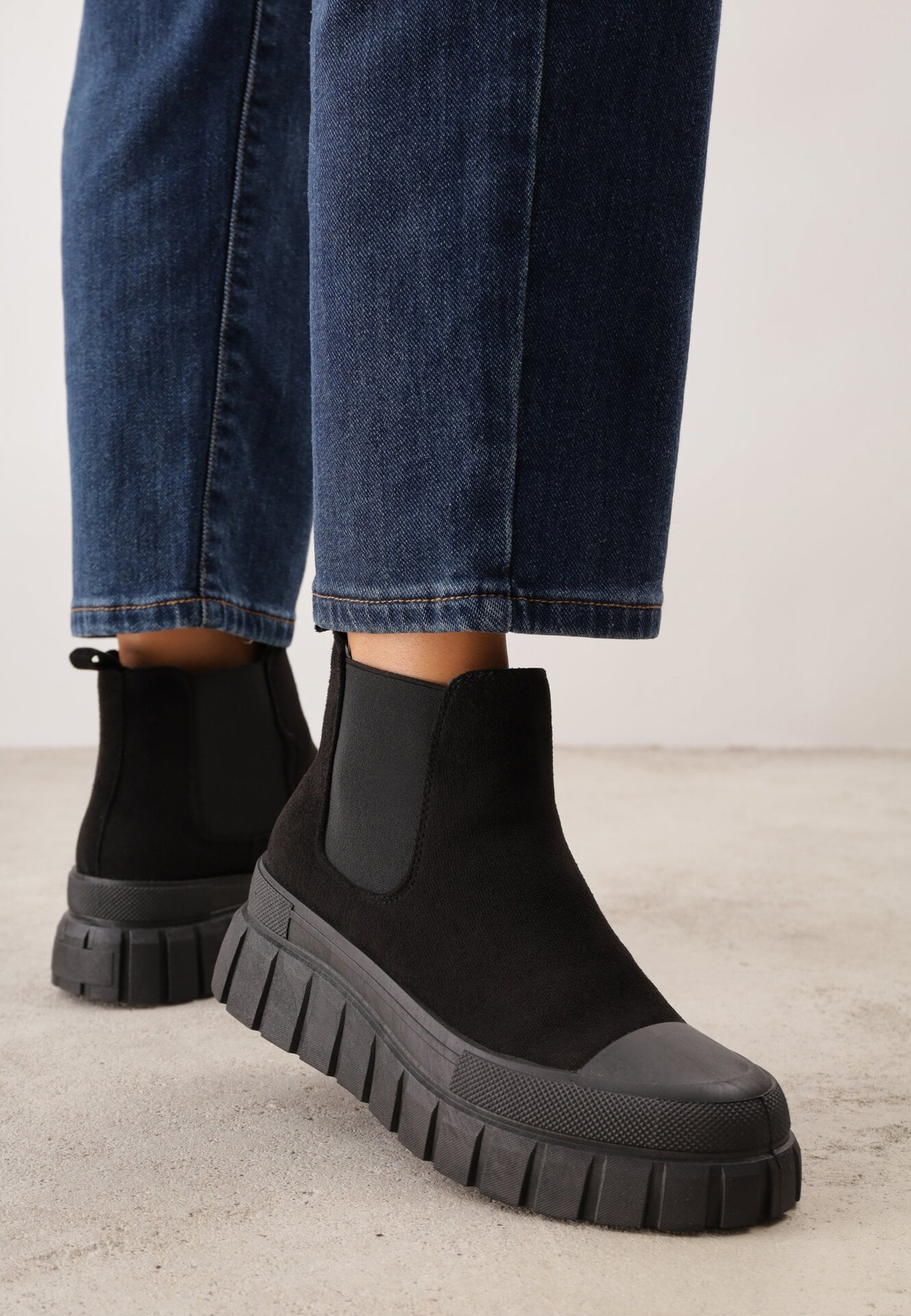 Botine Chelsea Negre pe Platformă Velare