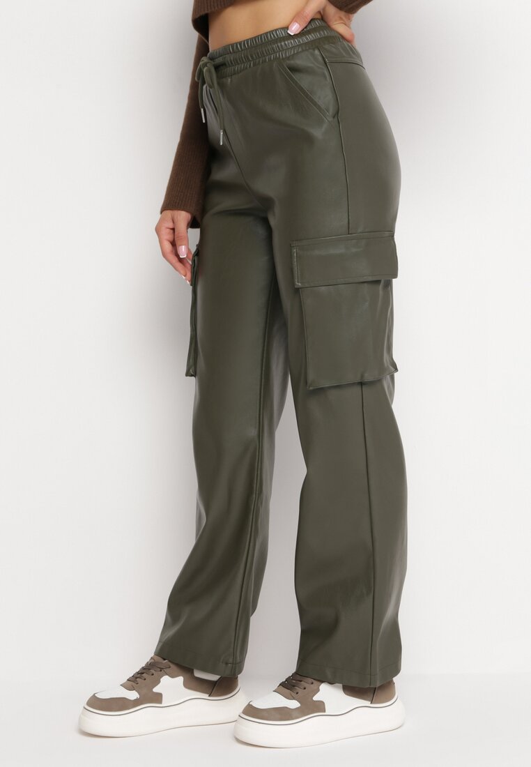 Pantaloni Verde închis din piele ecologică cu buzunare cu clape Flemixa