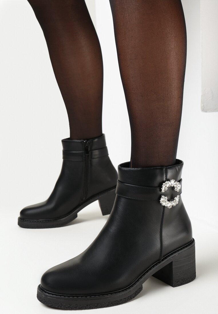 Botine Negre