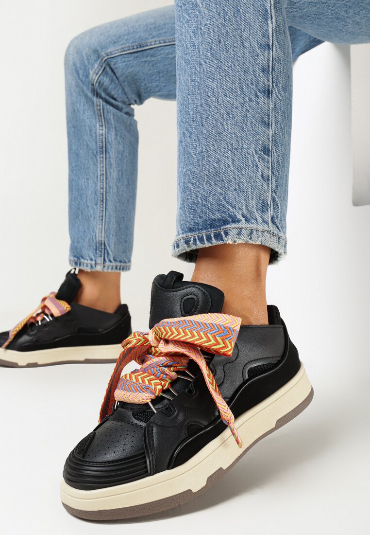 Sneakers Negri cu șireturi decorative și limbă lată Vessy