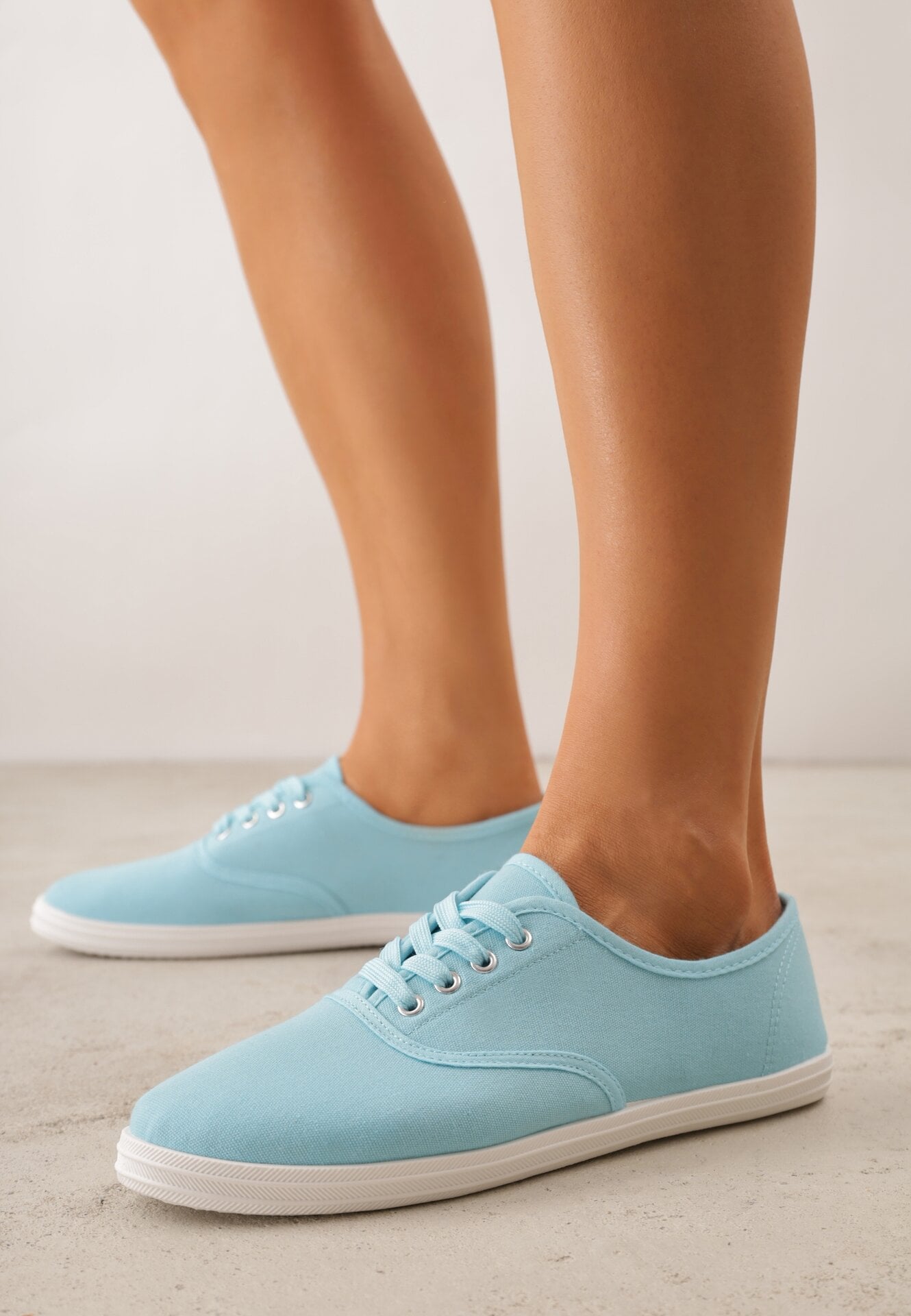 Teniși Albaștri cu Talpă Plată, cu Șireturi și cu Vârf Rotund Ezoma