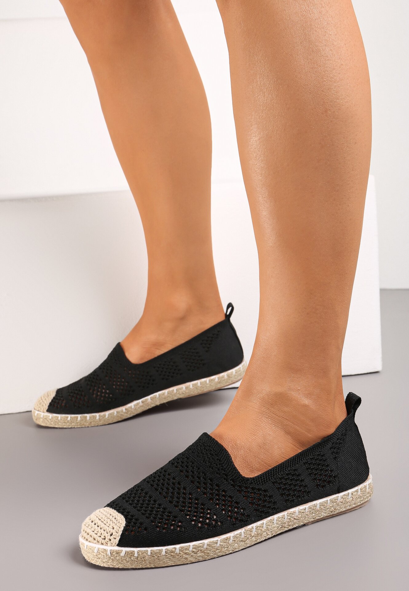 Espadrile Negre cu Plasă Perforată Decorate cu Împletitură Lanivesa