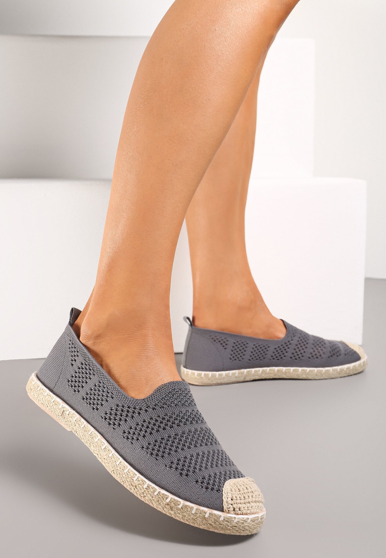 Espadrile Gri din Plasă Perforată Decorate cu Împletitură Lanivesa