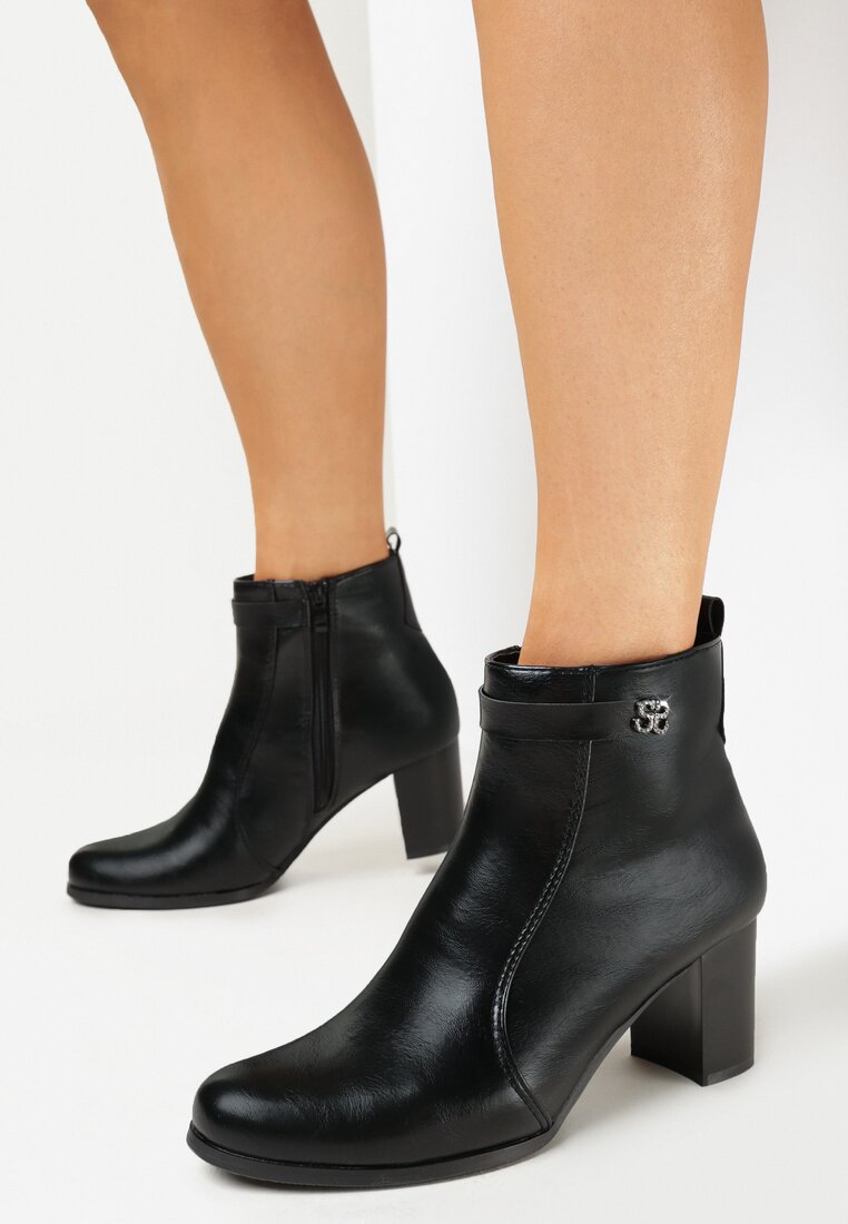 Botine Negre