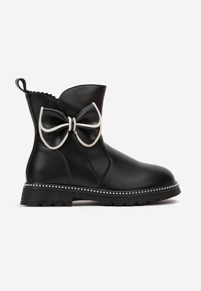 Botine Negre cu Fundiță și Ținte Celestío