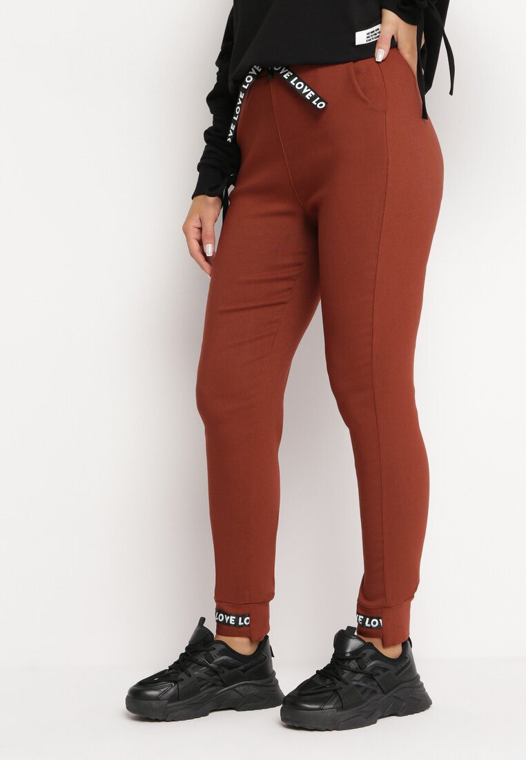 Pantaloni Maro Tricotati cu elastic în talie Bikura