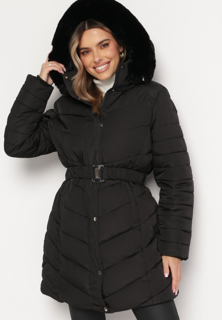 Geaca Neagra image0