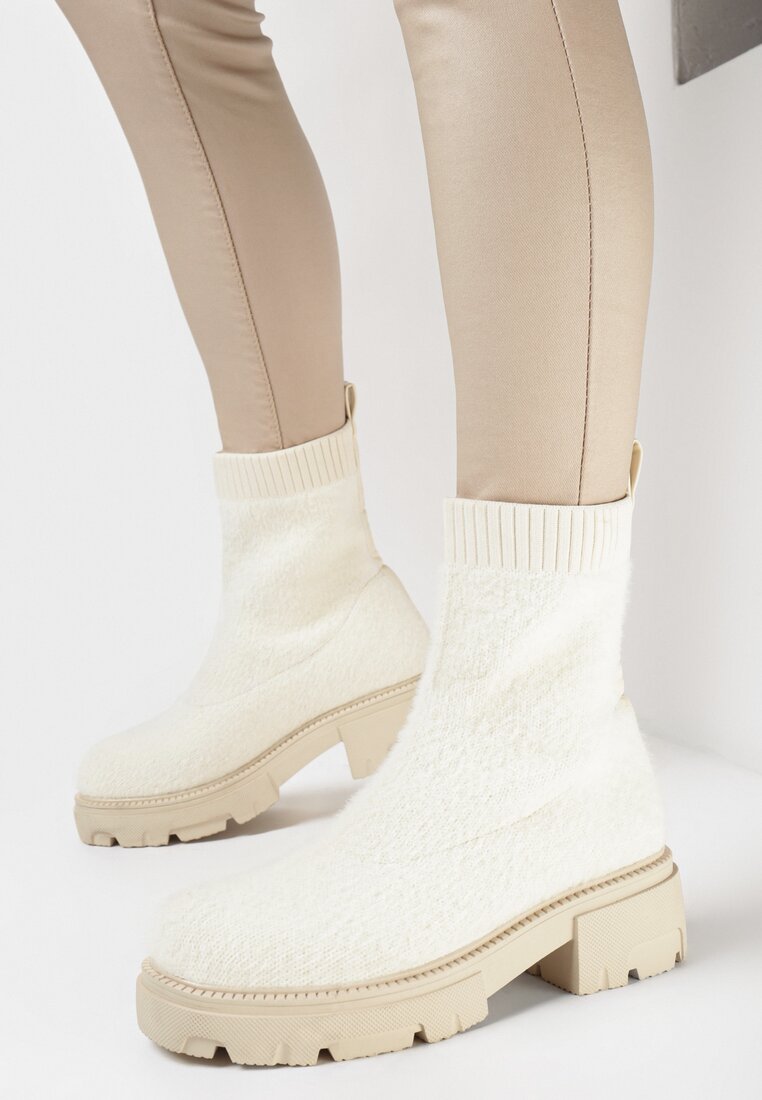 Botine Bej