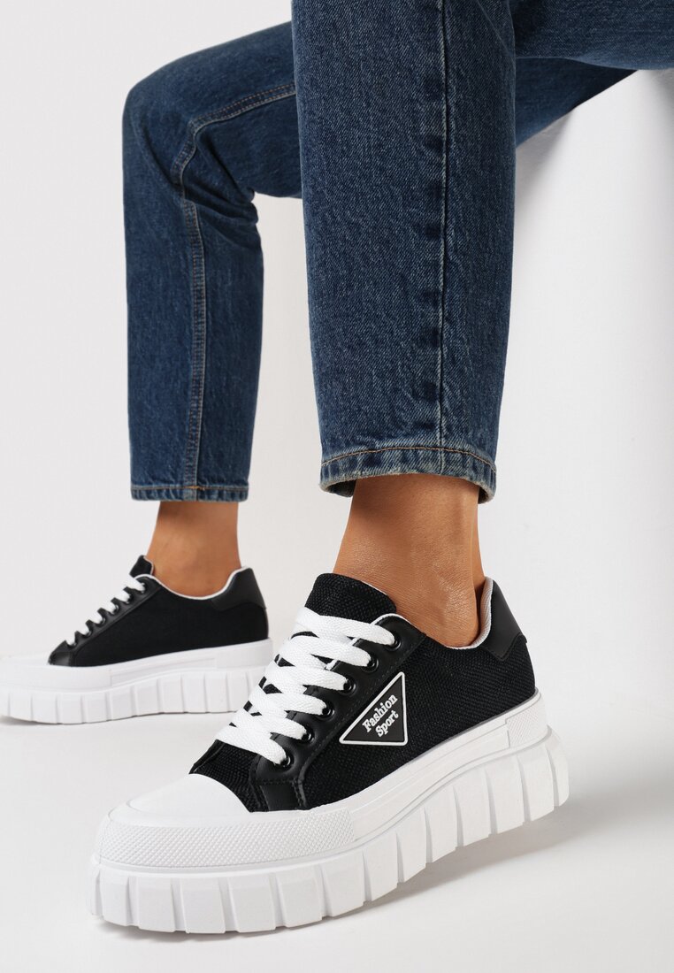 Teniși înalți Negri