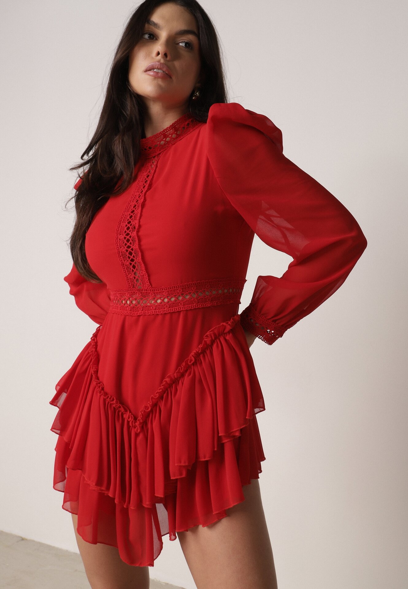 Rochie roșie evazată Salopetă mini cu volănașe Gilha