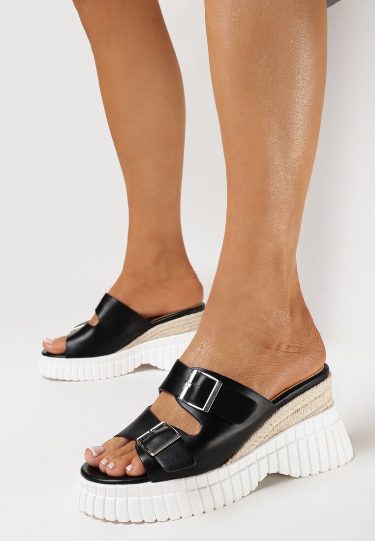 Papuci Negri cu pană slip-on cu catarame la barete Vezlira