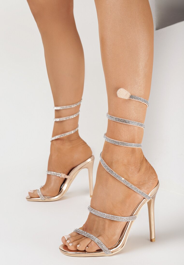 Sandale Culoarea șampaniei