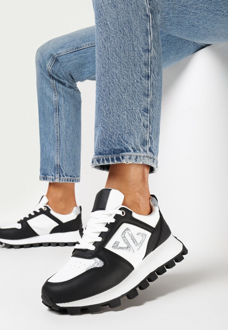 Sneakers Negri cu Aplicație Sclipitoare și Talpă Lată Aduria