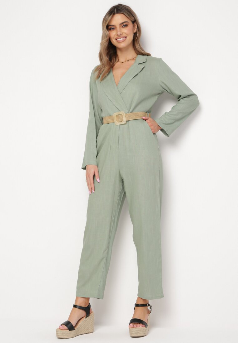 Salopetă verde cu bluză petrecută, cu curea împletită și cu craci strâmți Ifnaa