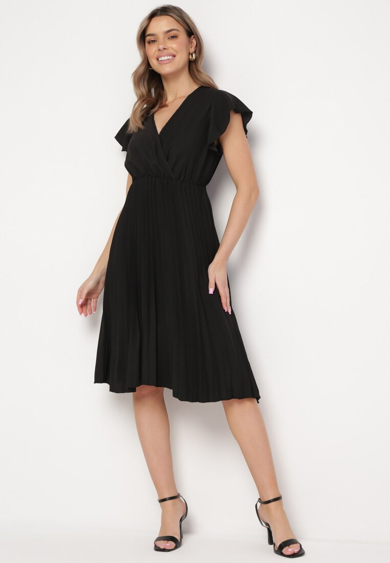 Rochie neagră evazată midi cu partea superioară petrecută și partea inferioară plisată Alissu
