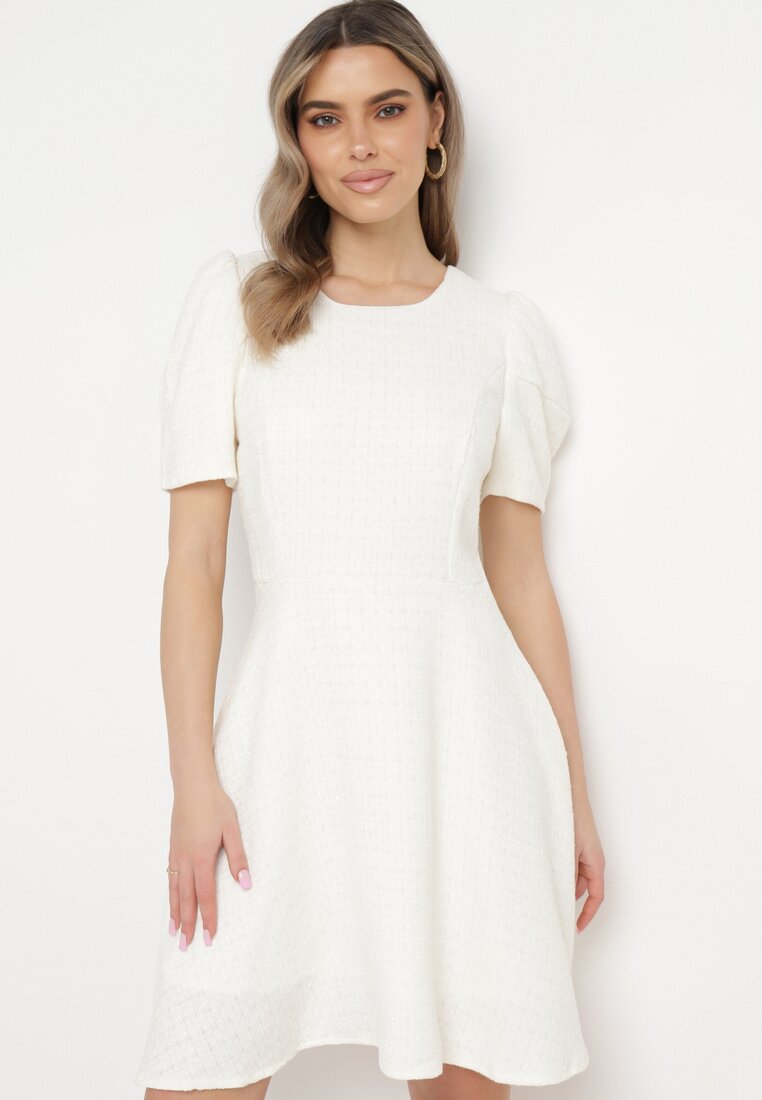 Rochie Albă Mini Cloș cu Umeri Bufanti Oanne