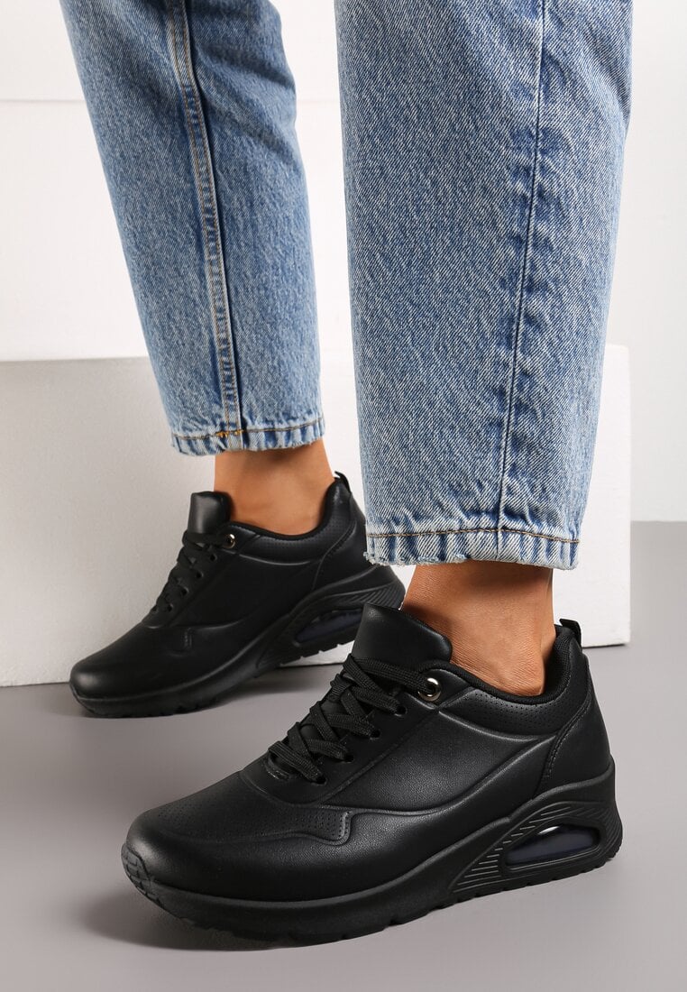 Adidași Negri cu Talpă Air și Perforație Decorativă Florias