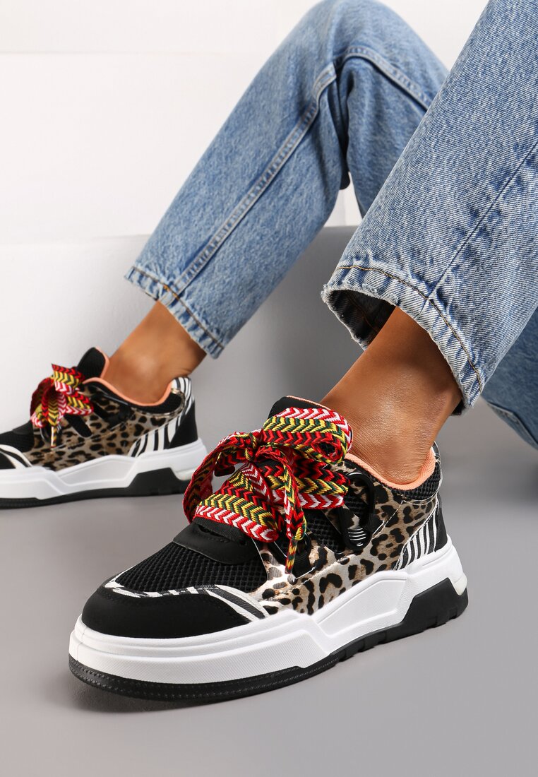 Adidași Negri pe Platformă Joasă cu Șireturi Largi Gritte