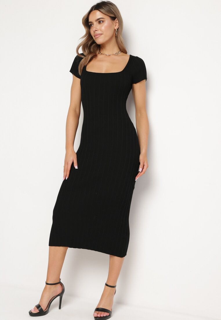 Rochie Neagră cu croi mulat cu decupaj la spate și decolteu pătrat Vosalina