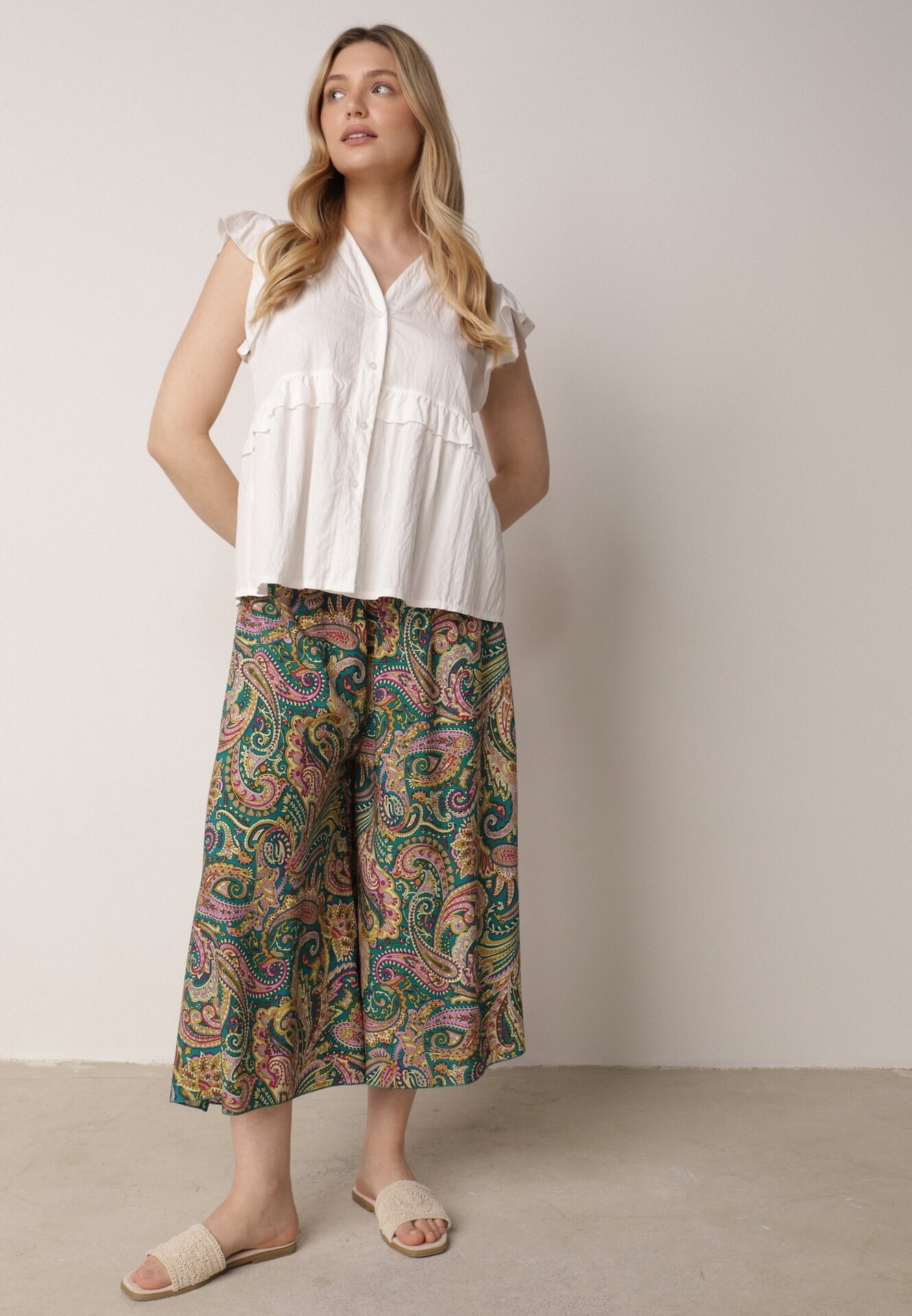 Pantaloni culottes verzi de bumbac cu model Paisley Tarrisa