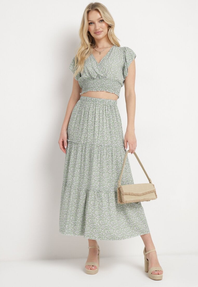 Set Verde deschis din bumbac Bluză cu decolteu petrecut și Fustă cloș Myxia