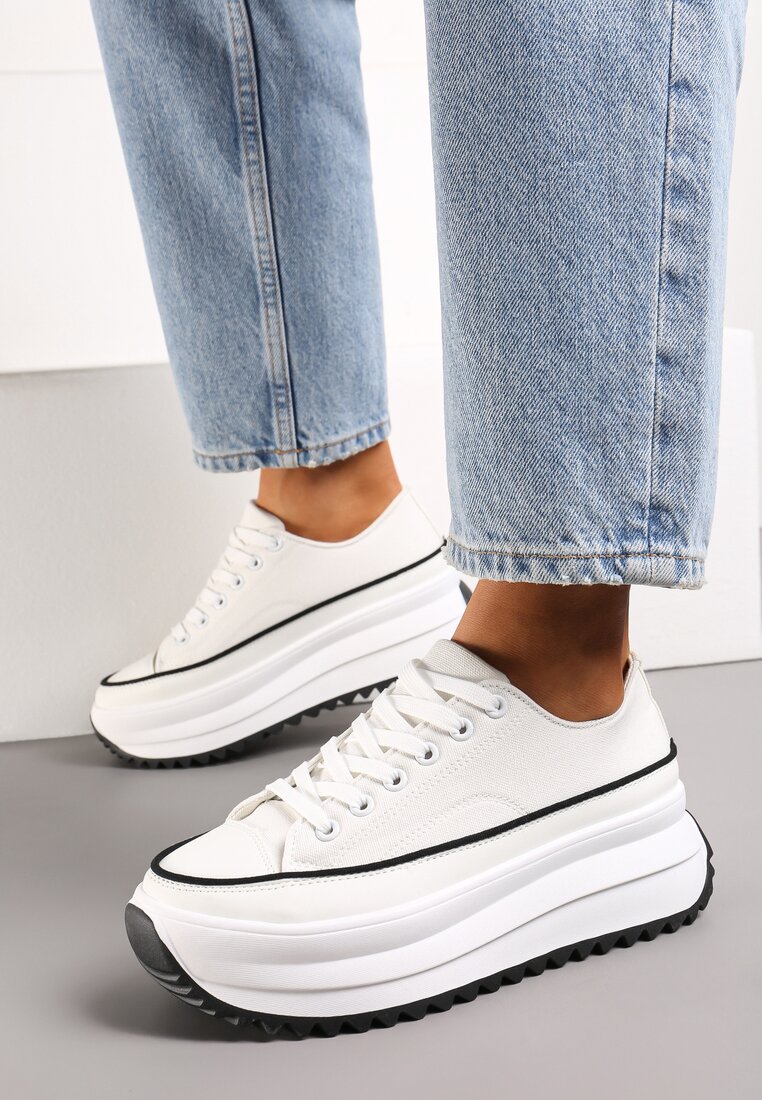 Teniși înalți Albi