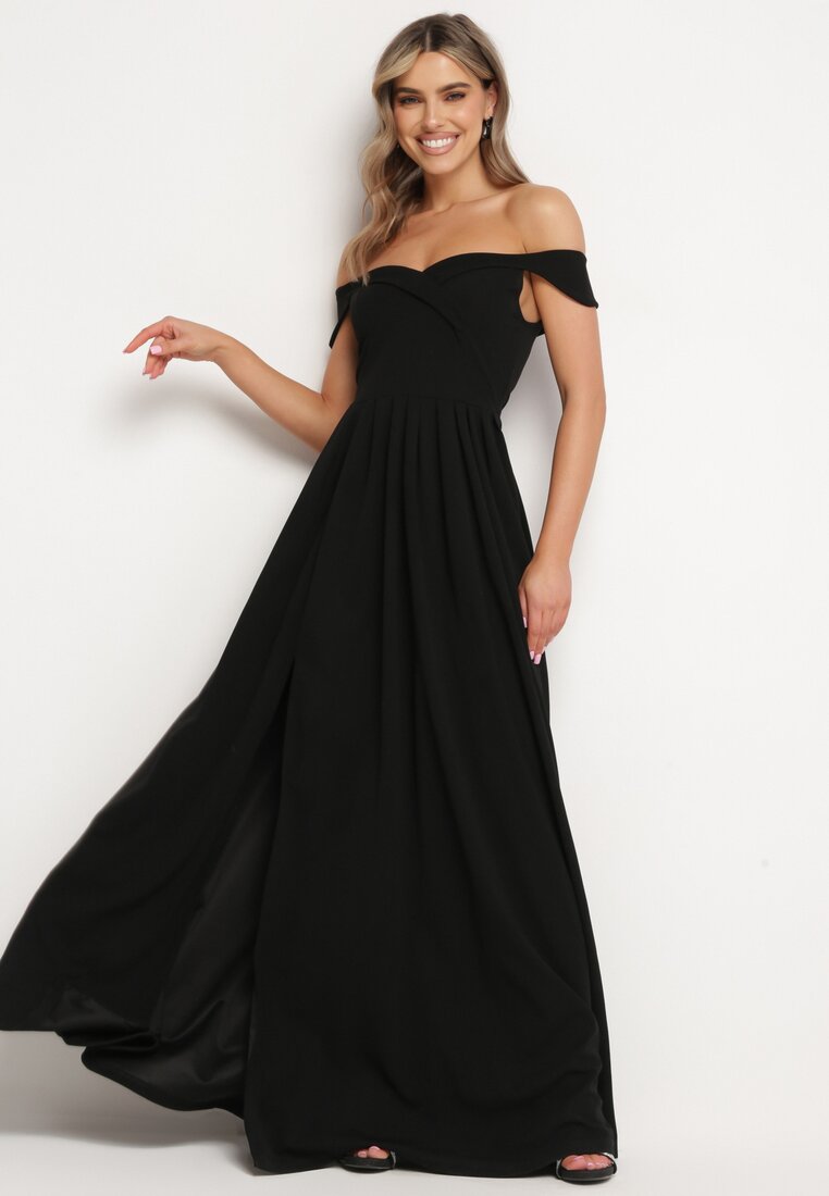 Rochie neagră de cocktail evazată cu decolteu spaniol și despicătură pe picior Gralia