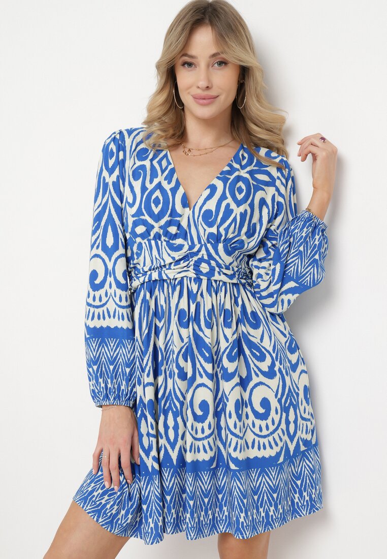 Rochie Albastru-Alb Evazată cu Încrețituri Decorative și Elastic la Spate Jolilama