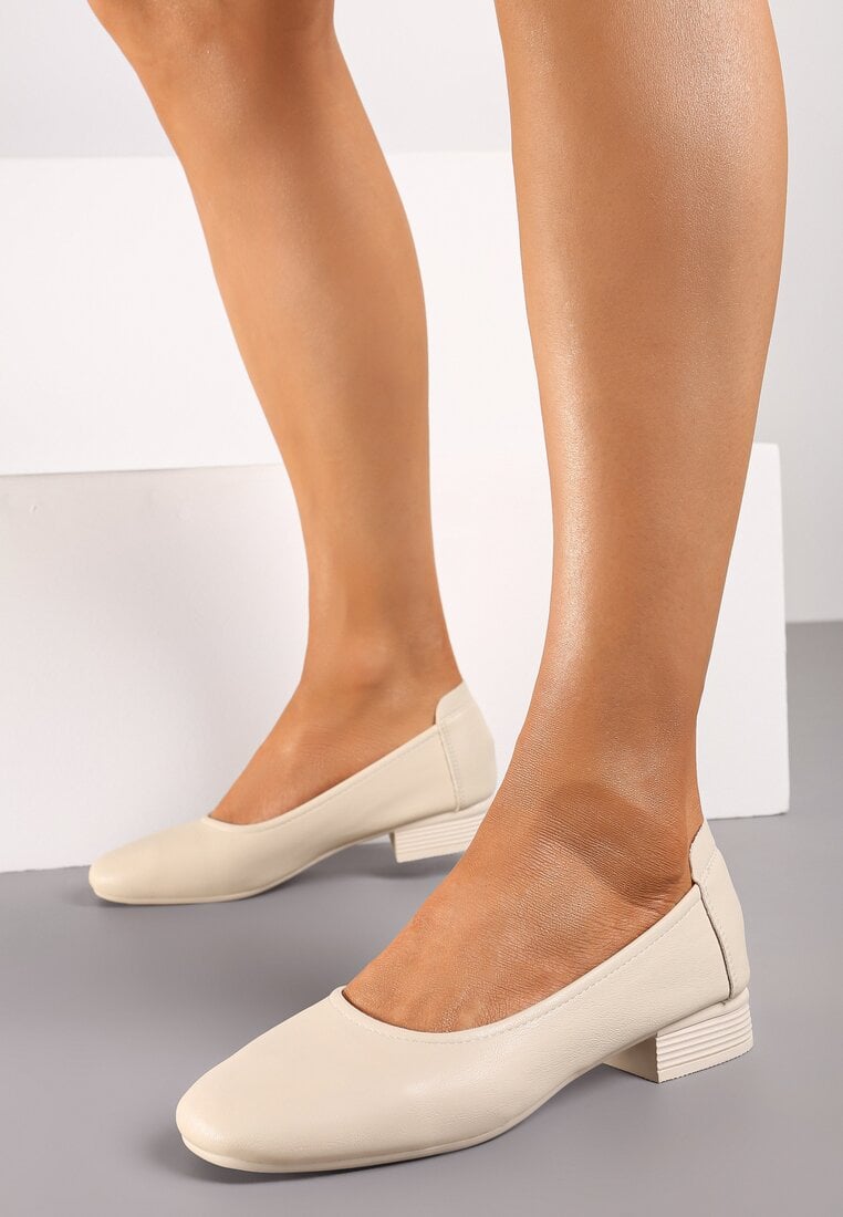 Pantofi cu toc Bej