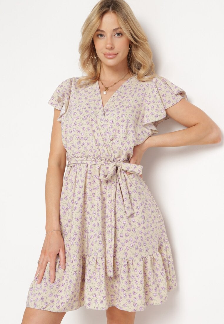 Rochie Bej cu flori cu elastic în talie și curea din material decorată cu volane Monnesa