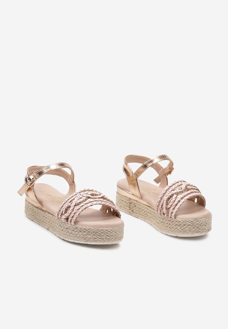 Sandale Culoarea șampaniei