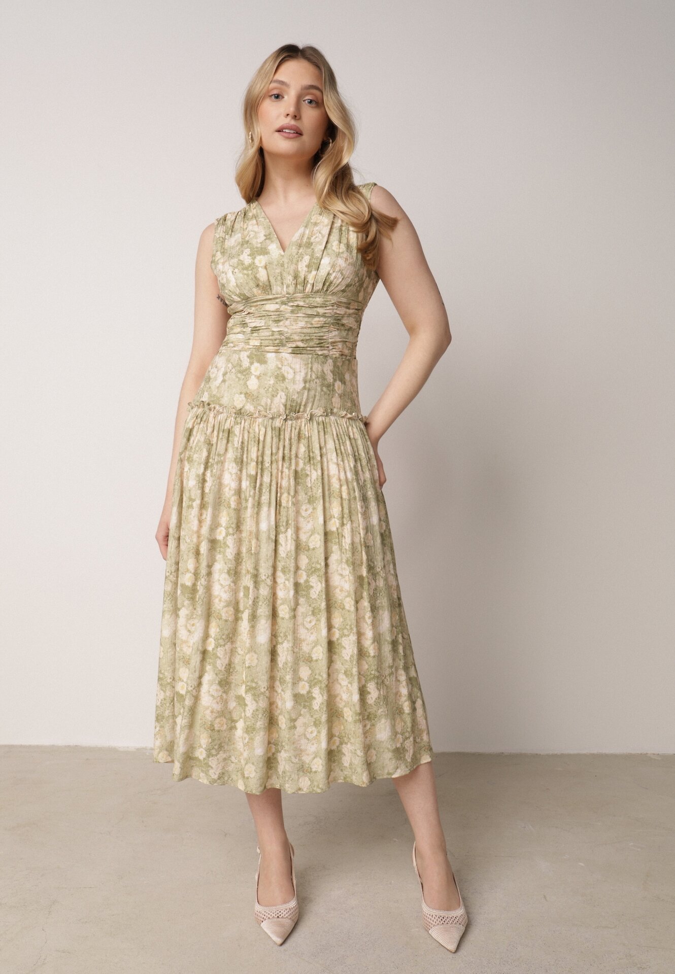 Rochie Evazată Verde-Bej cu Elastic în Talie cu Bretele Groase Ketta