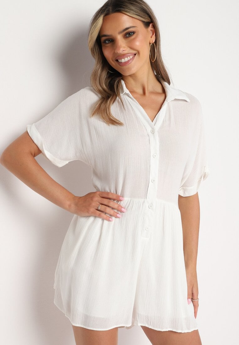 Combinație Albă Vâscoasă cu Bluză tip cămașă, închisă cu nasturi, și pantaloni scurți Vikota