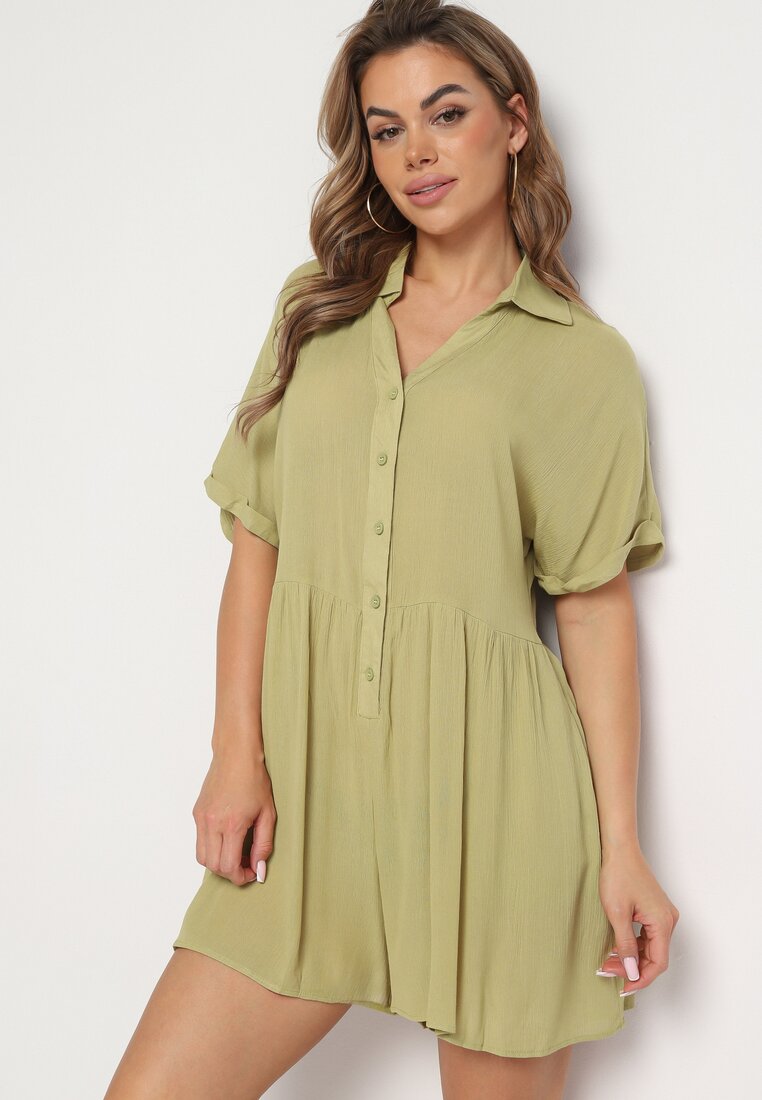 Salopetă Verde din Viscoză cu partea de sus tip cămașă, închisă cu nasturi și cu pantaloni scurți Vikota