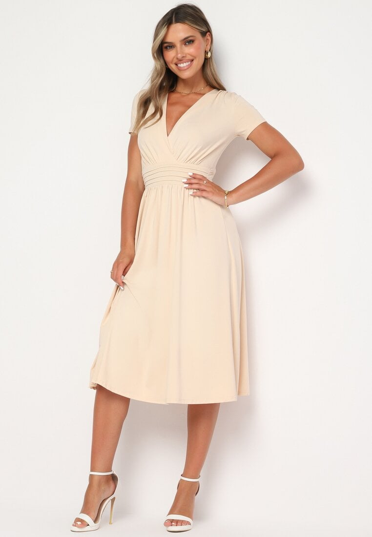 Rochie Bej Cambrată cu Decolteu petrecut Quimadea