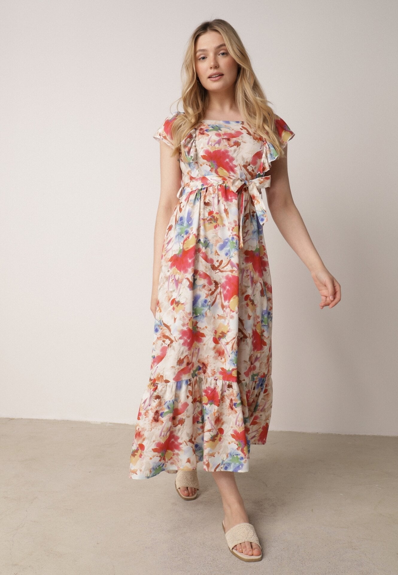 Rochie Bej-Roz Vascoză cu Imprimeu Floral, cu Bretele, Volan și Centură din Material Moemia