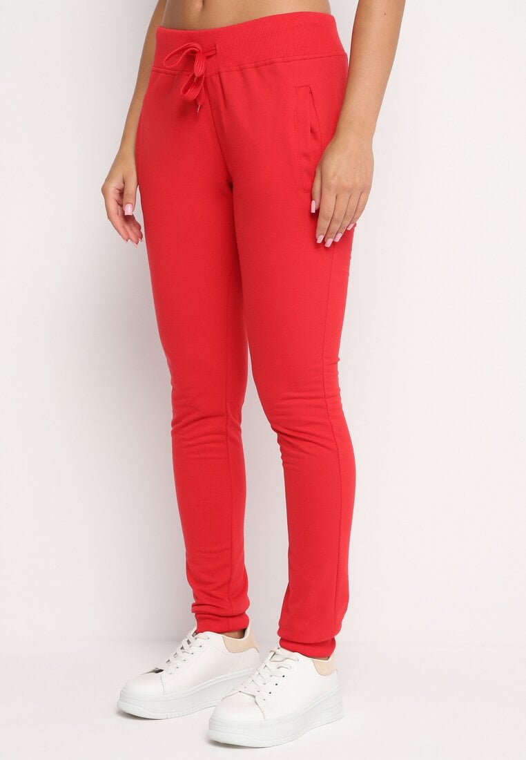 Pantaloni Roșii