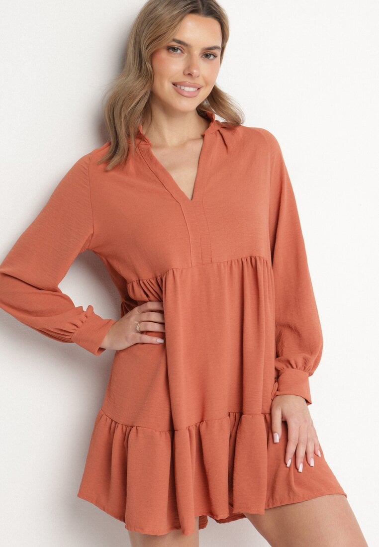 Rochie Lejeră Mini Portocalie cu Volan și Manșete la Mâneci Vertecja