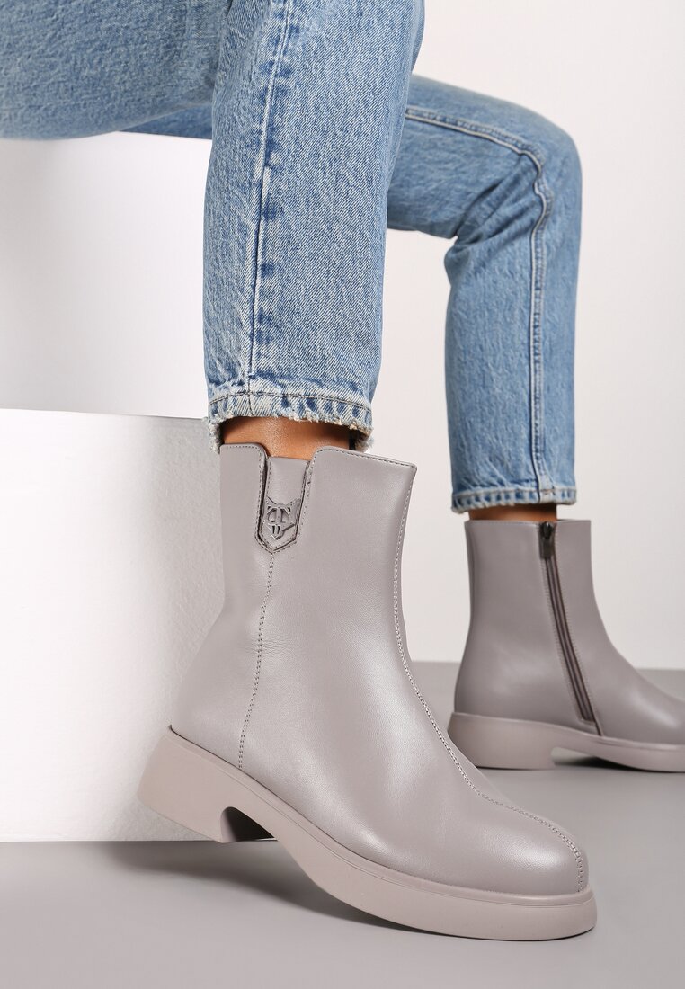 Botine Gri